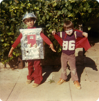 Illustration for article titled The Most Awesome Duos (So Far) in the io9 Halloween Costume Show
